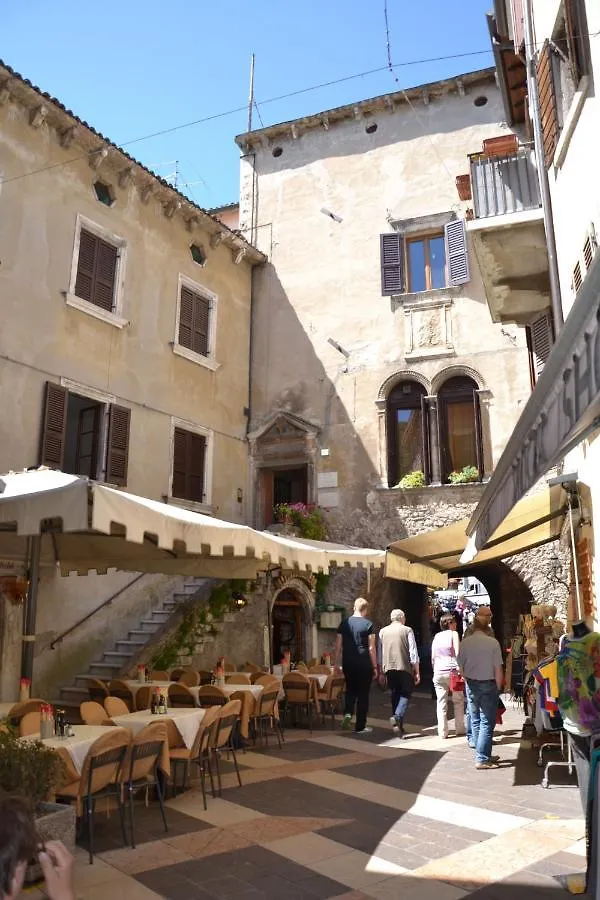 Originari Del Garda Apartment Garda  Italy